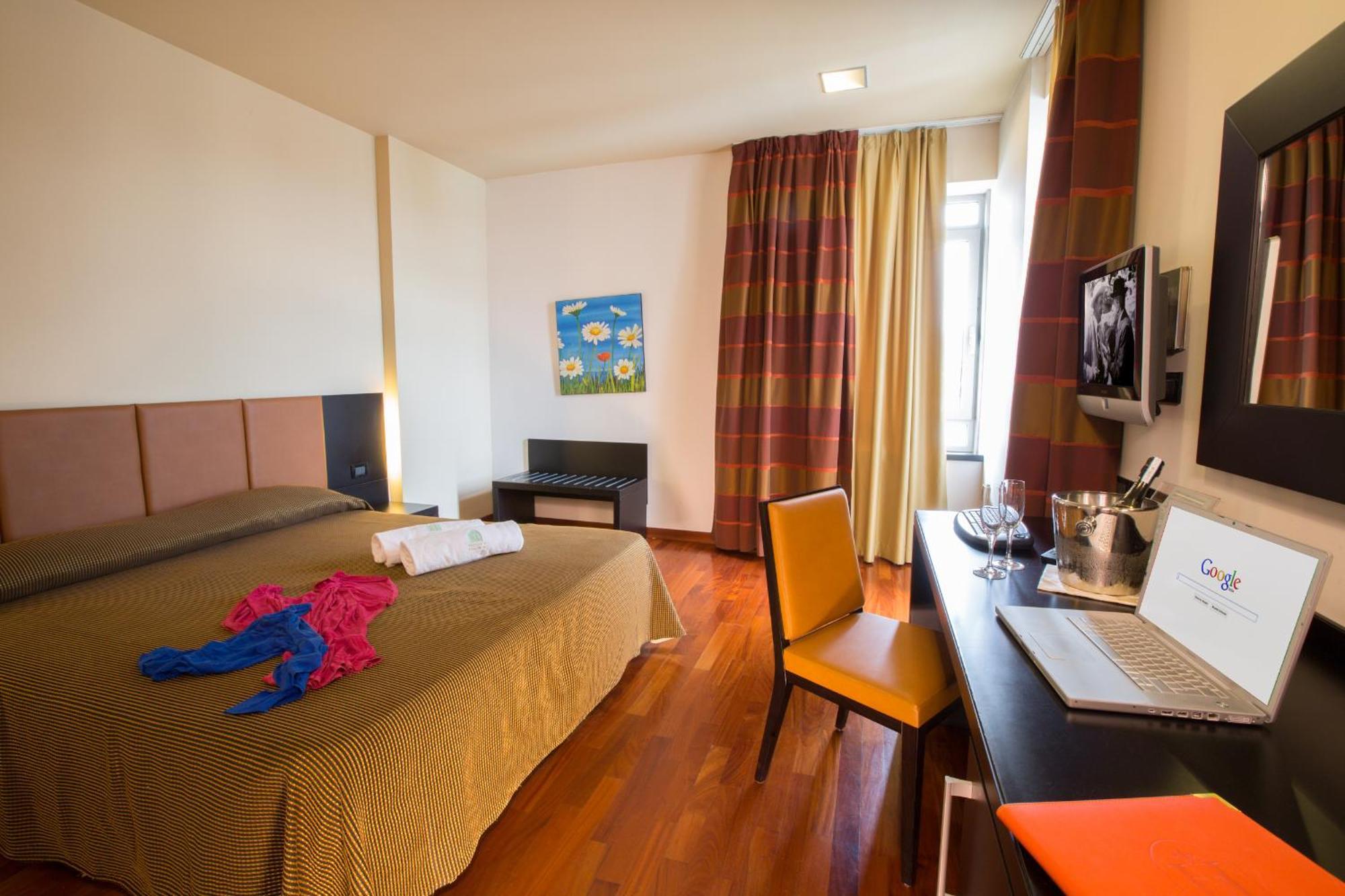 Double Room,761924698:JPEG