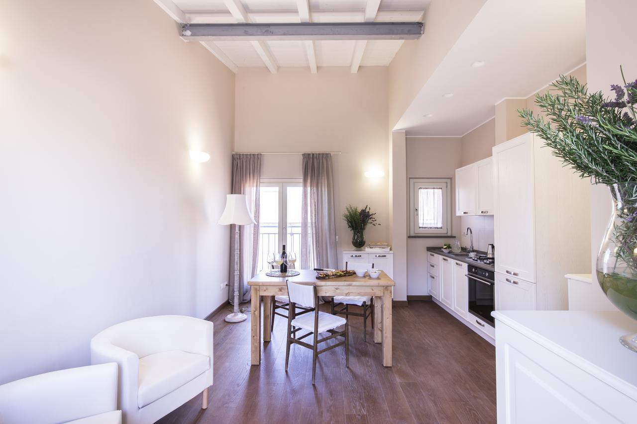 Suite Lit Queen-Size avec Baignoire Spa