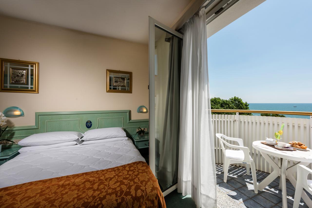 Doppelzimmer mit Meerblick