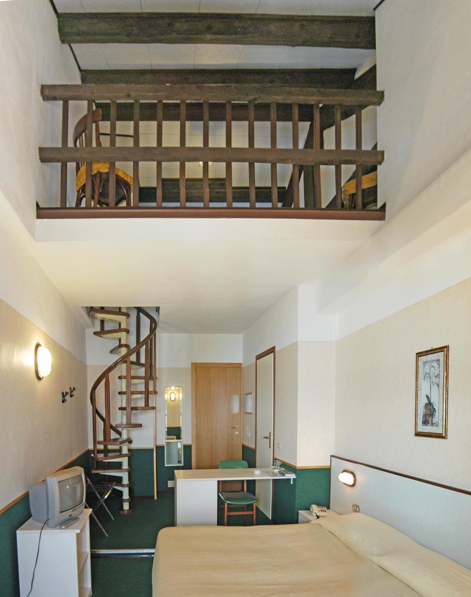 Familiekamer met Uitzicht op het Meer - Split-Level