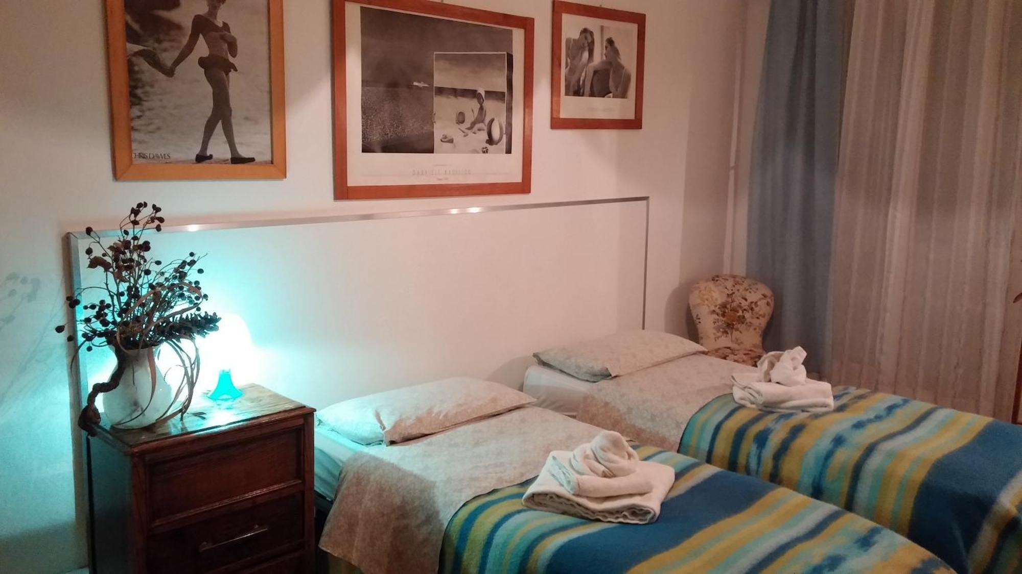 Habitación Doble Económica con baño compartido