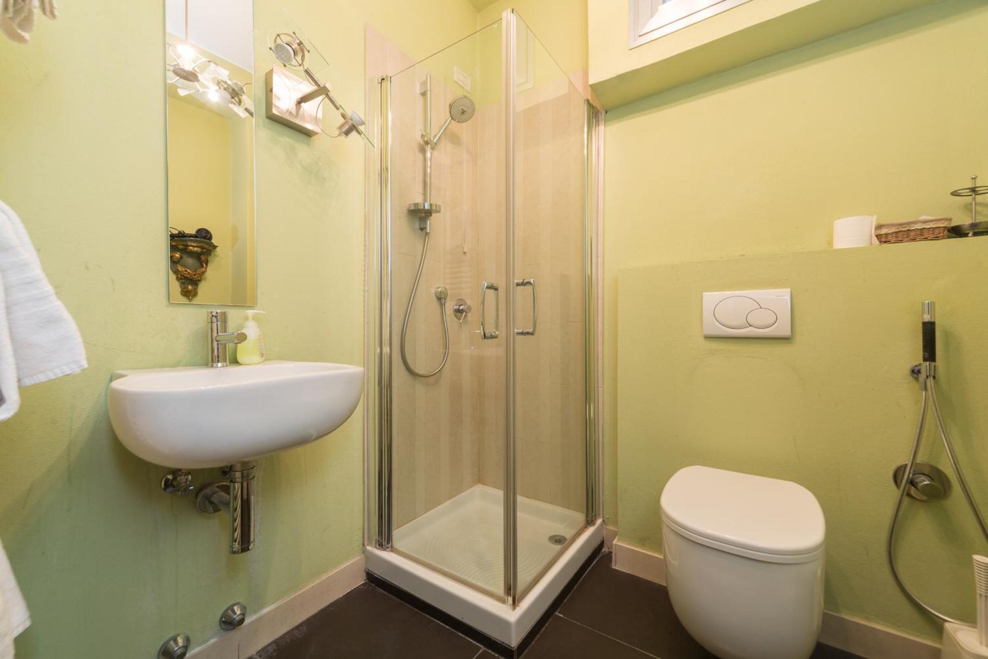 Habitación Doble con baño privado externo - 2 camas