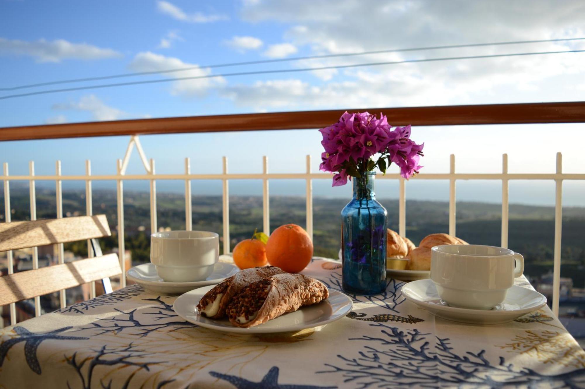 Double Room with Balcony and Sea View