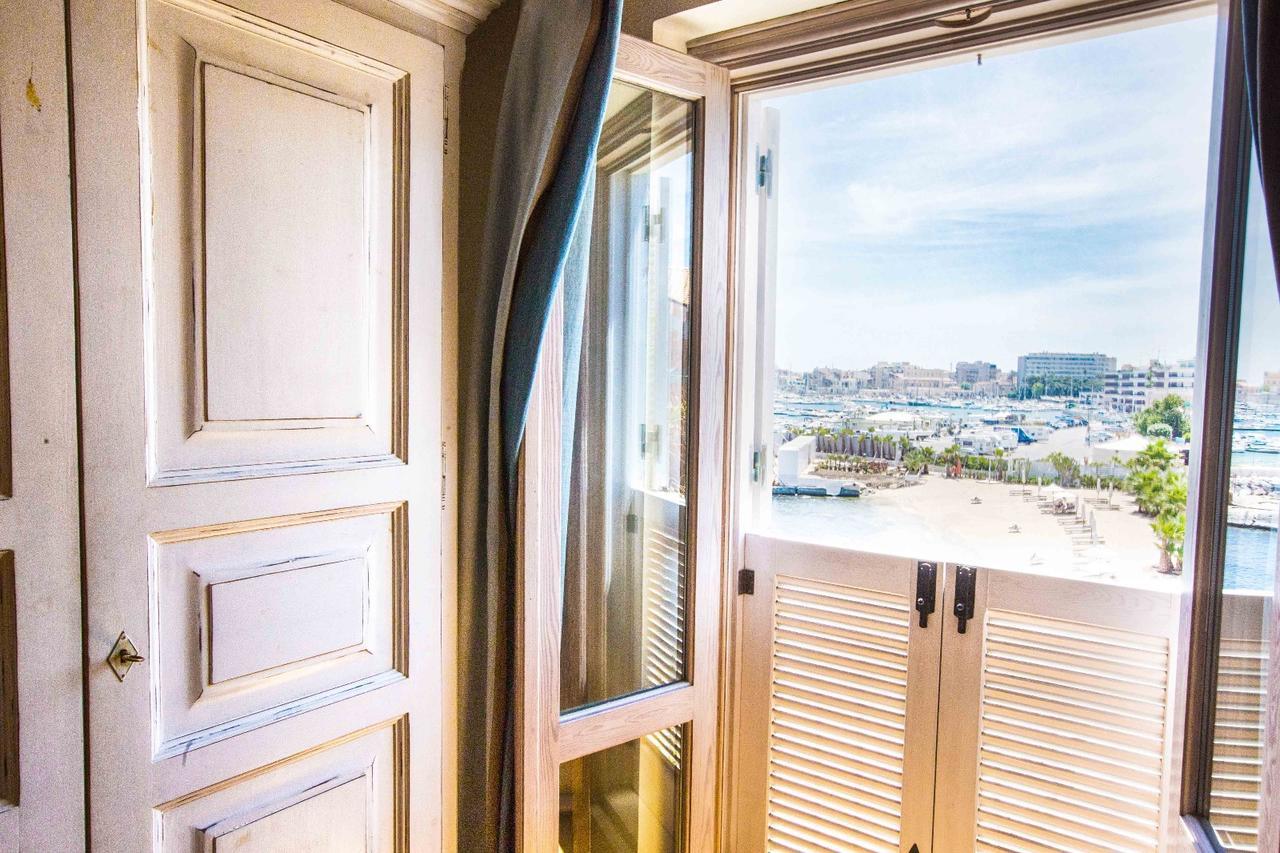 Classic Double Room with Beach View