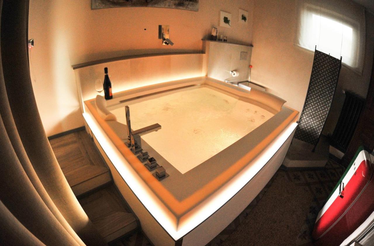 Double Room with Spa Bath