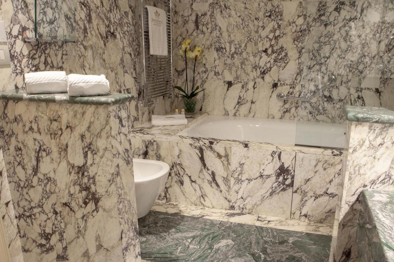 Presidential Suite,744506332:JPEG