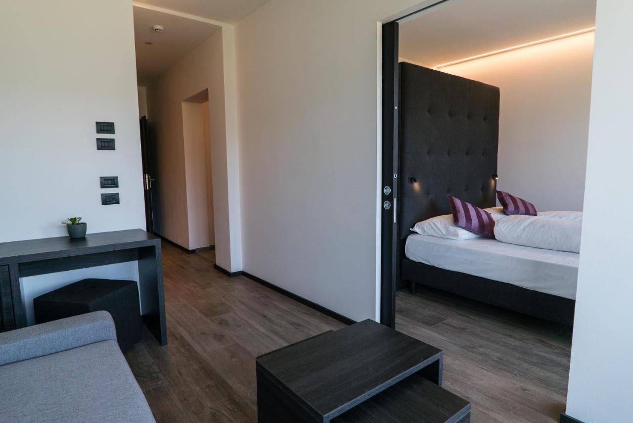 Deluxe Family Suite,744740671:JPEG