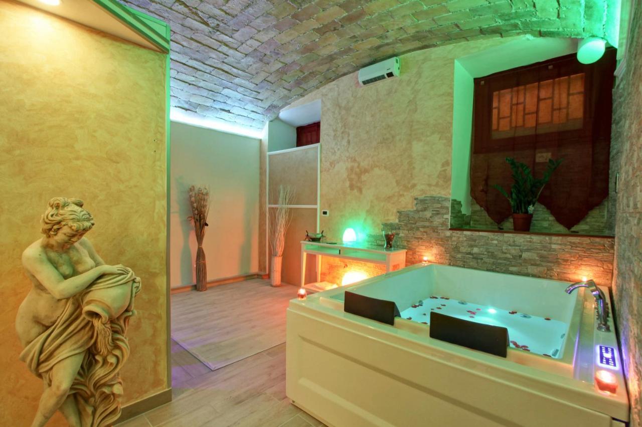 Camera Matrimoniale con Spa