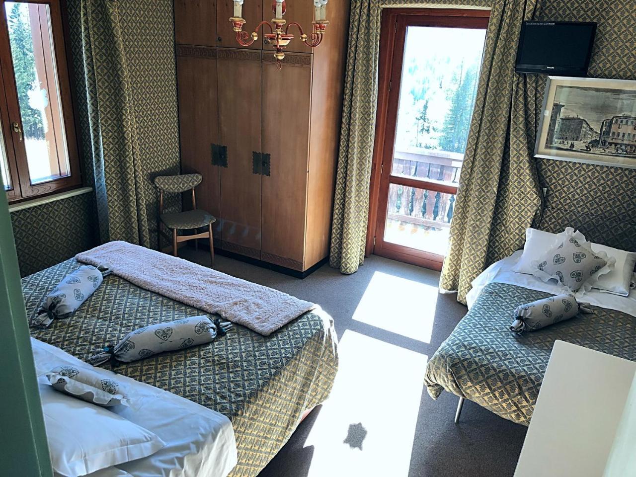 Dreibettzimmer