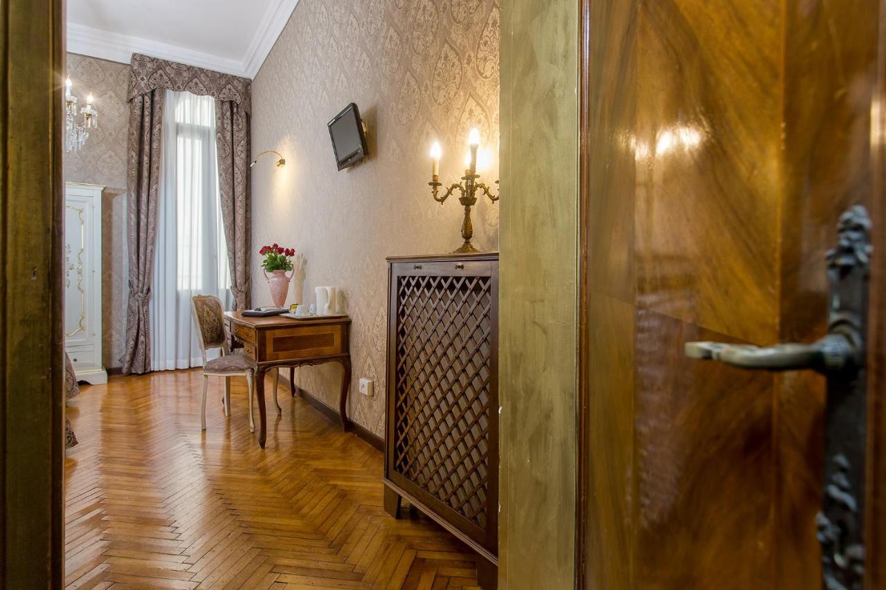 Quarto Triplo Clássico