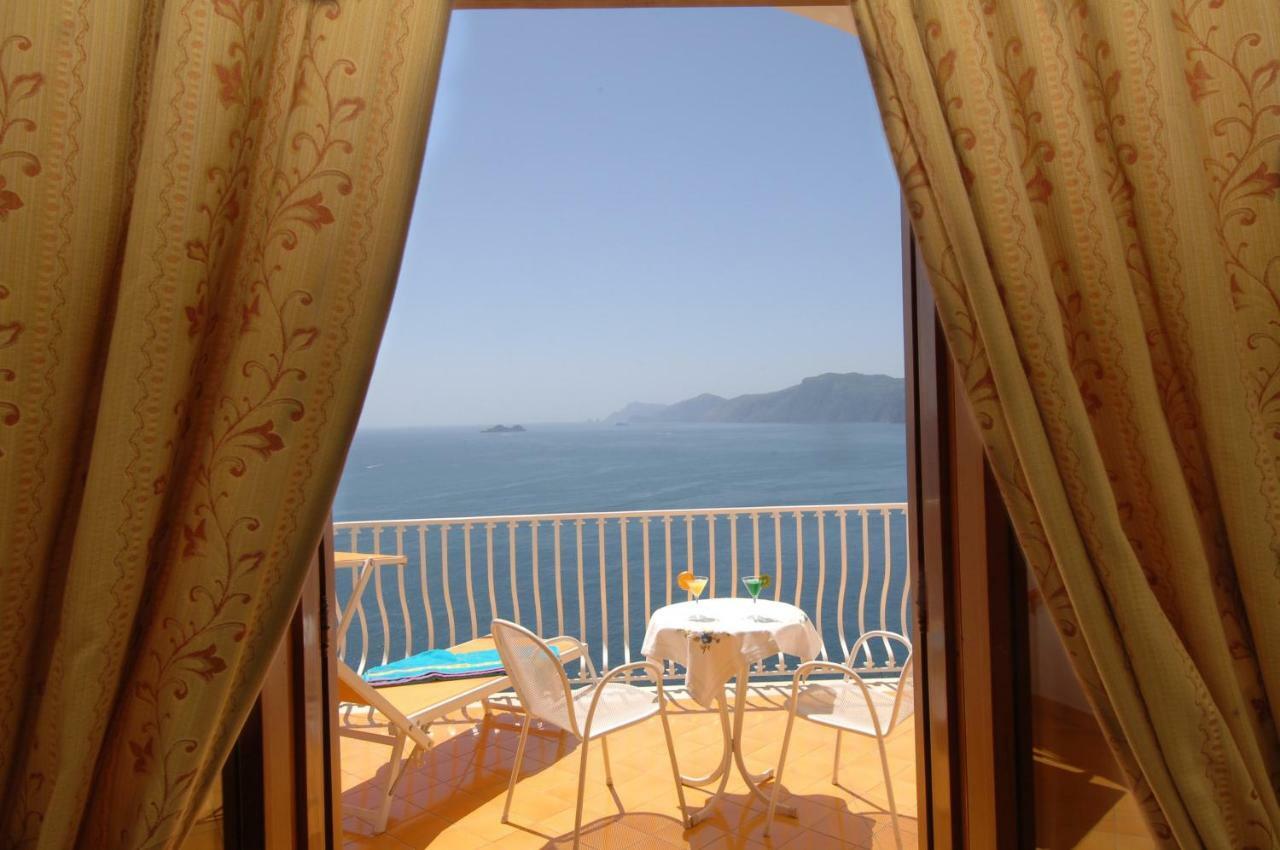 Classic Double Room with Terrace and sea view,779337447:JPEG