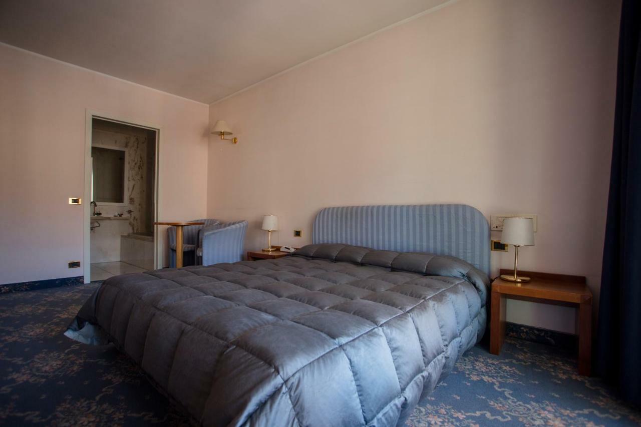 Double Room,780884343:JPEG