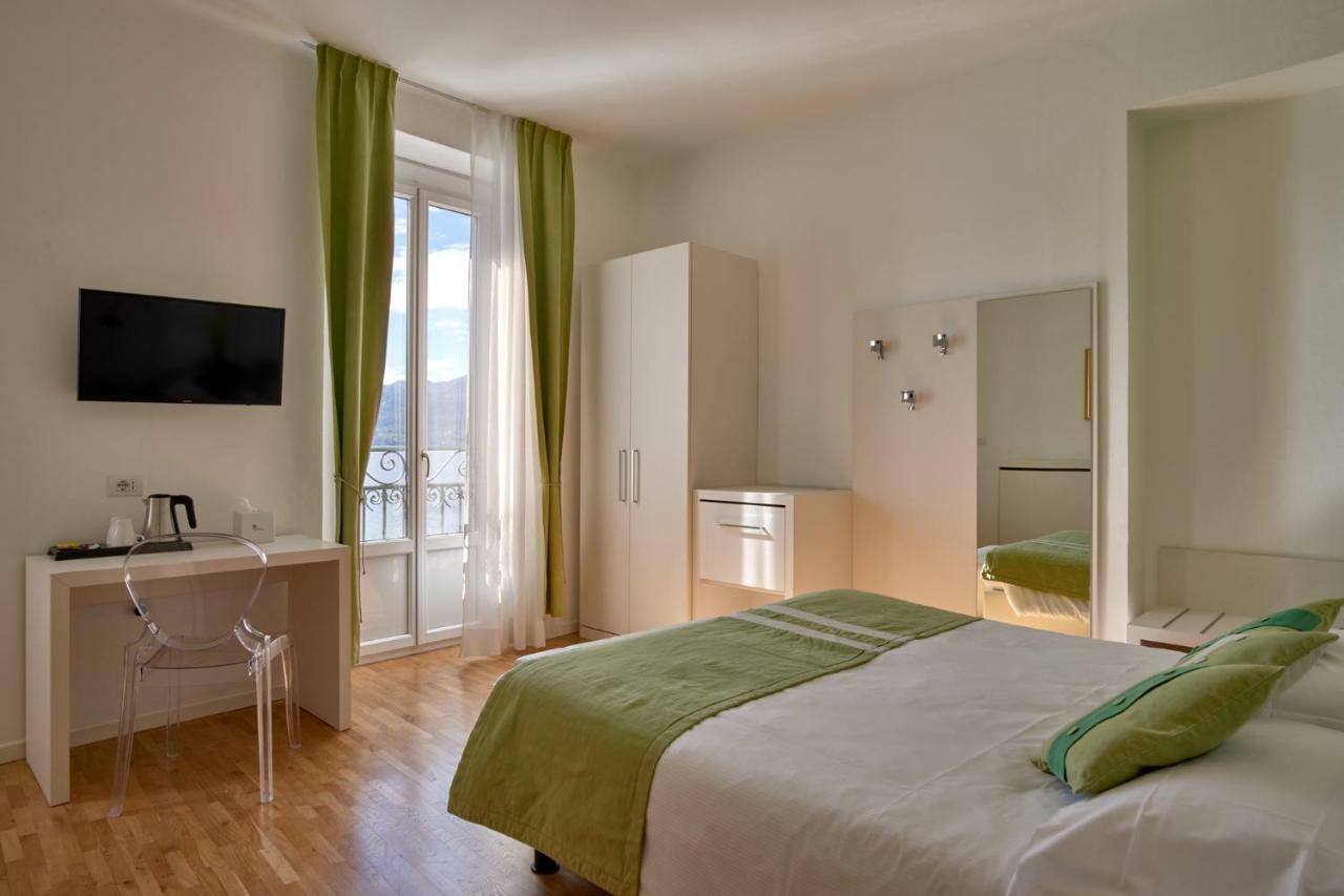 Double or Twin room with Lake view no Balcony,785926656:JPEG