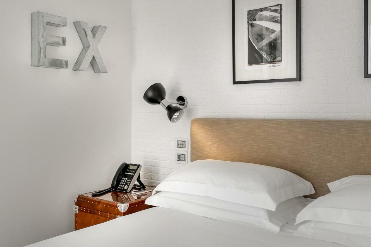 Camera Deluxe Doppia con Letti Singoli