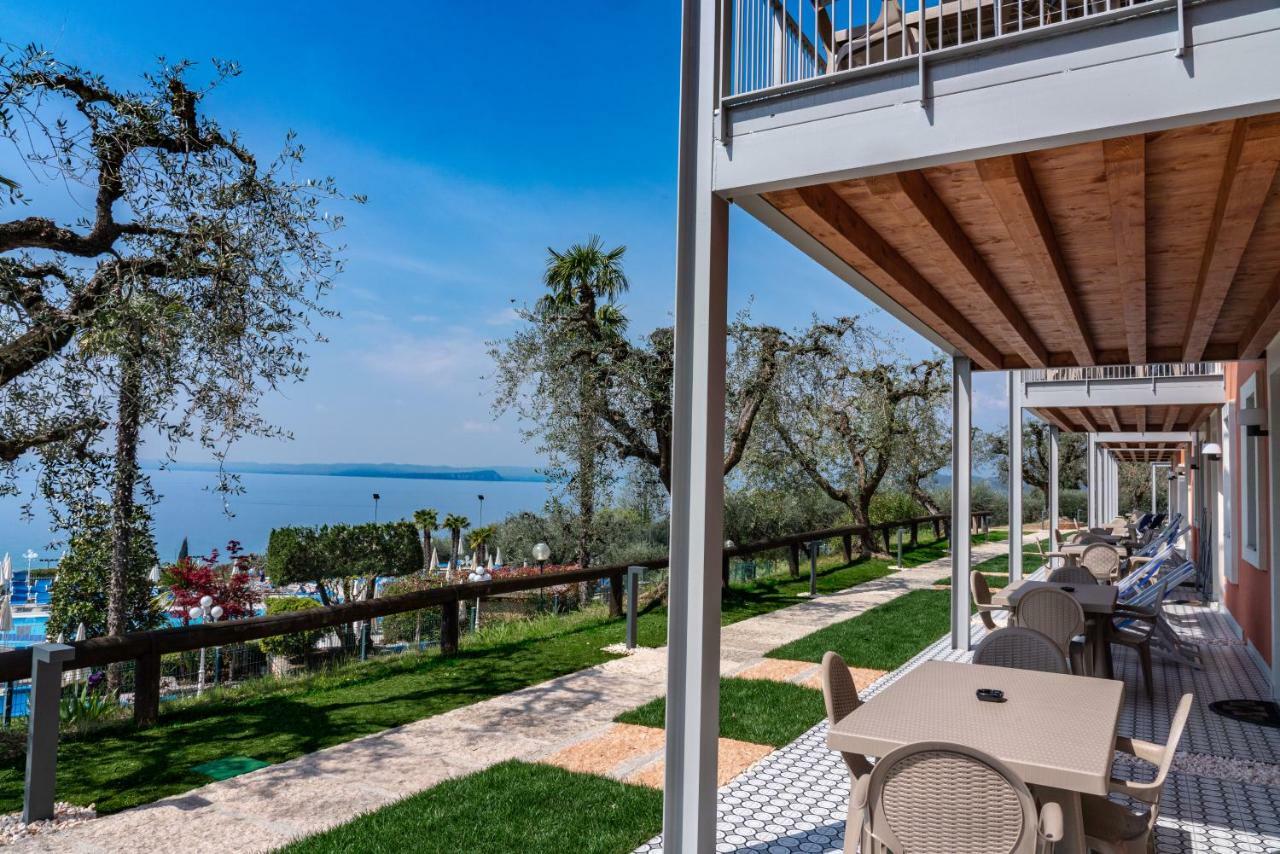 Deluxe Appartement met 2 Slaapkamers en Balkon of Terras en Uitzicht op het Meer
