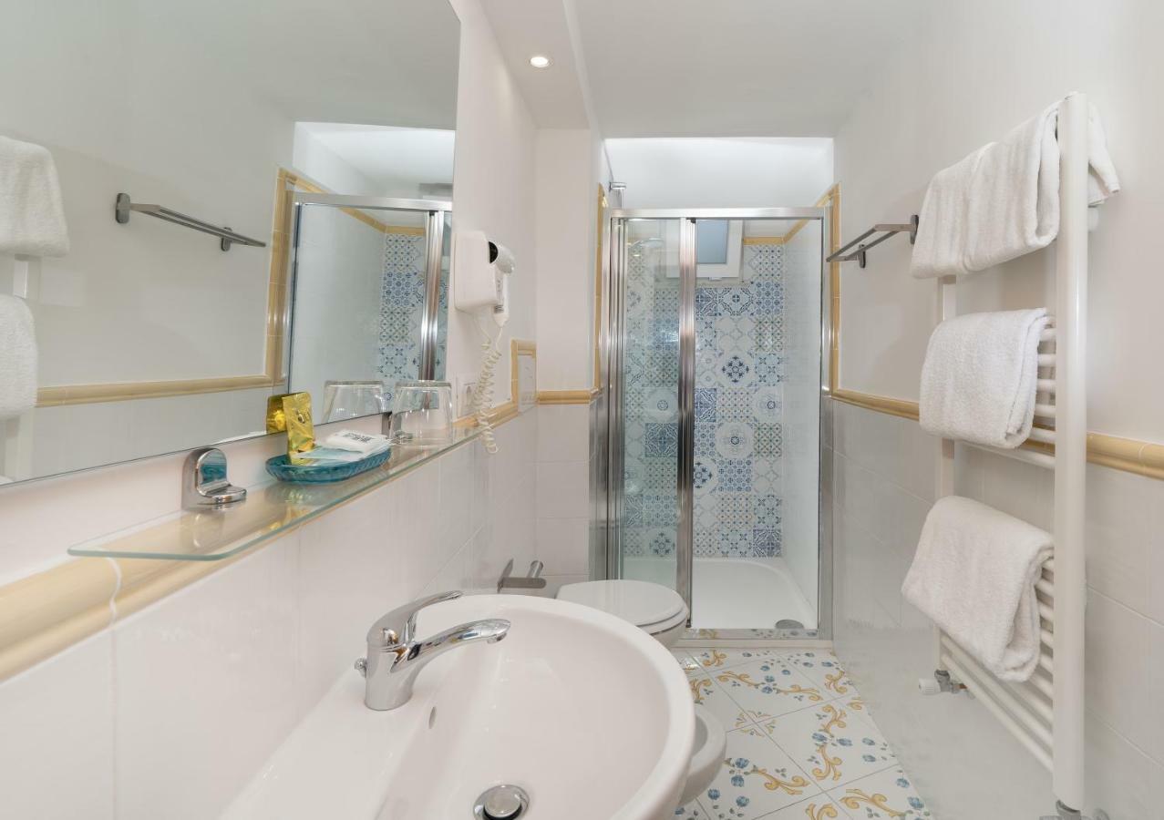 Chambre Triple - Vue sur Mer