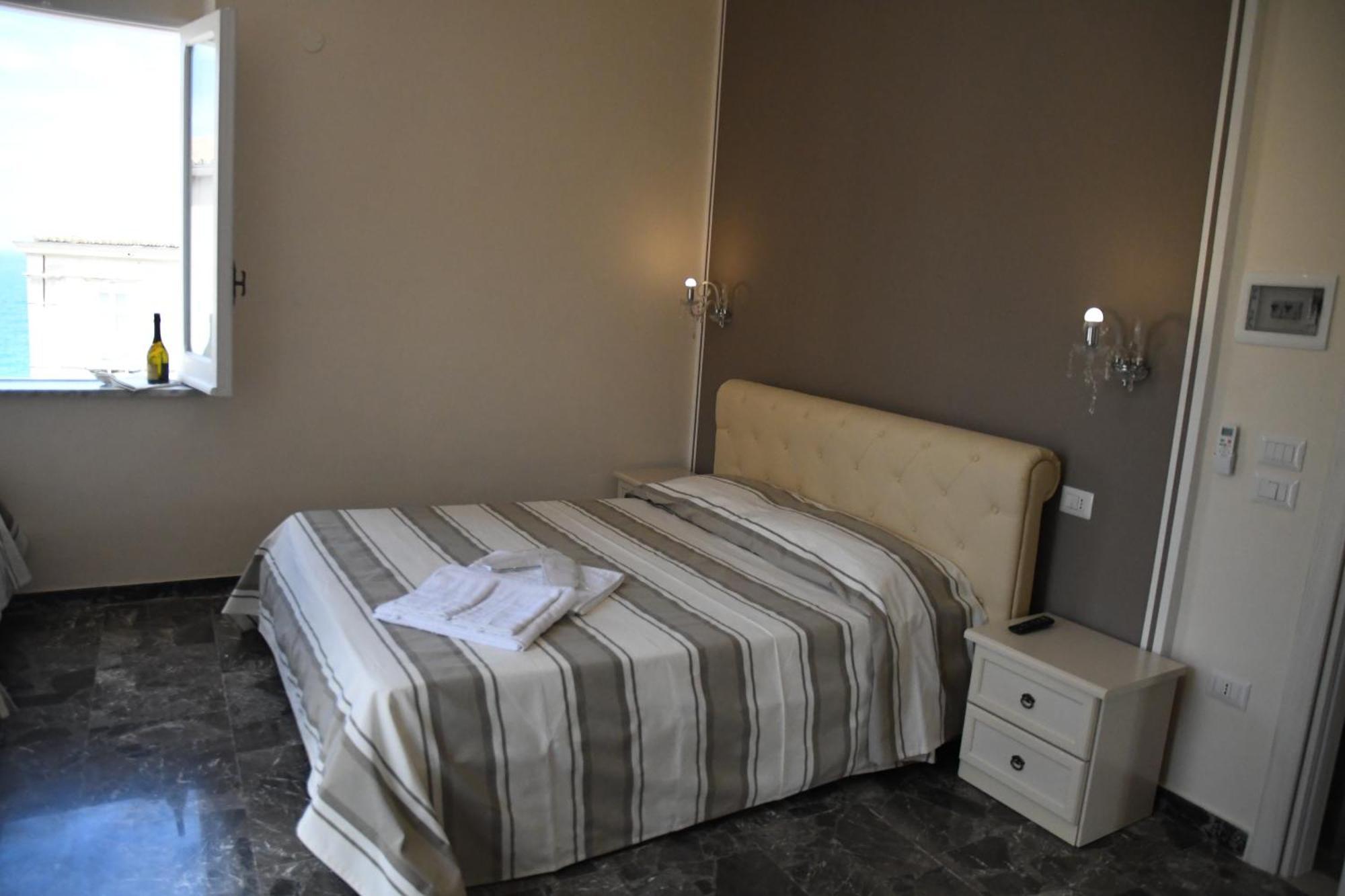 Deluxe Dreibettzimmer