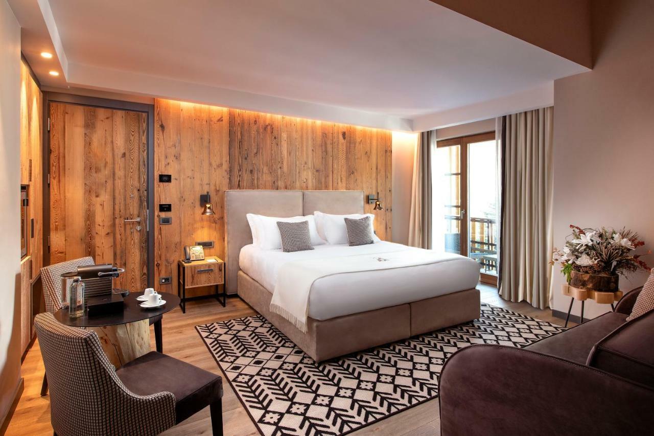 Junior Suite with Balcony