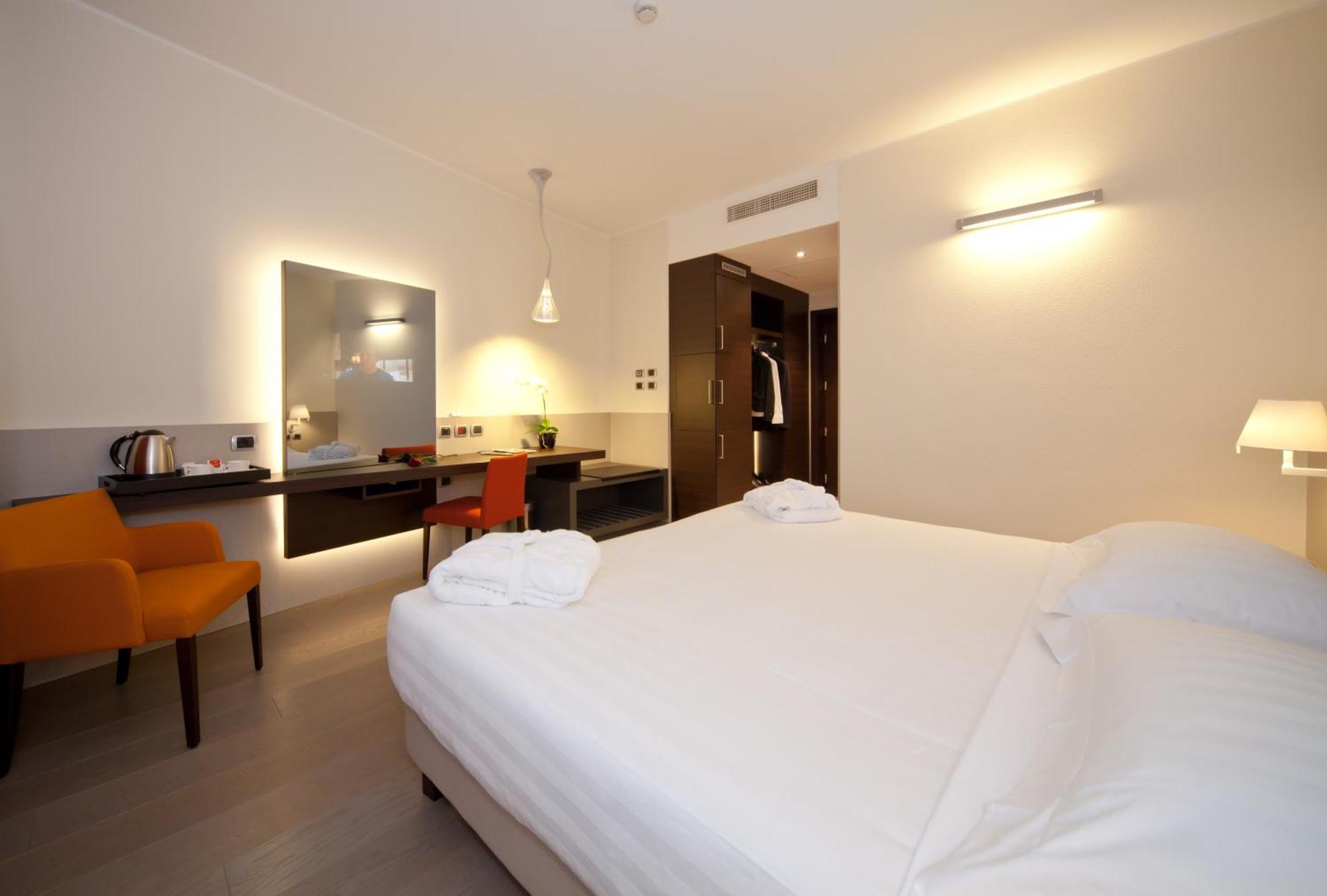 Executive Double or Twin Room,844763489:JPEG