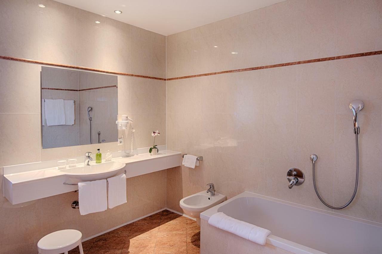 Junior Suite,1617468518:JPEG