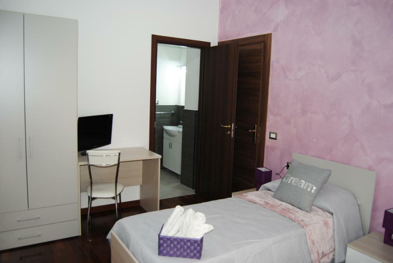 Tweepersoonskamer met 1 of 2 Bedden en Eigen Badkamer