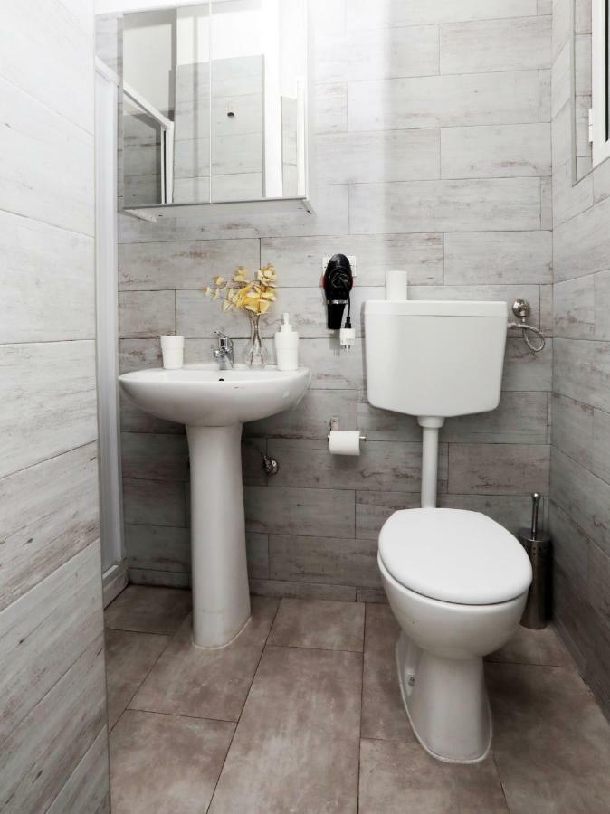 Driepersoonskamer met Eigen Badkamer