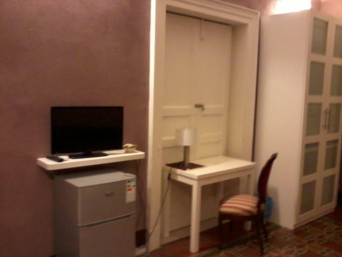 Chambre Double ou Lits Jumeaux avec Salle de Bains Privative