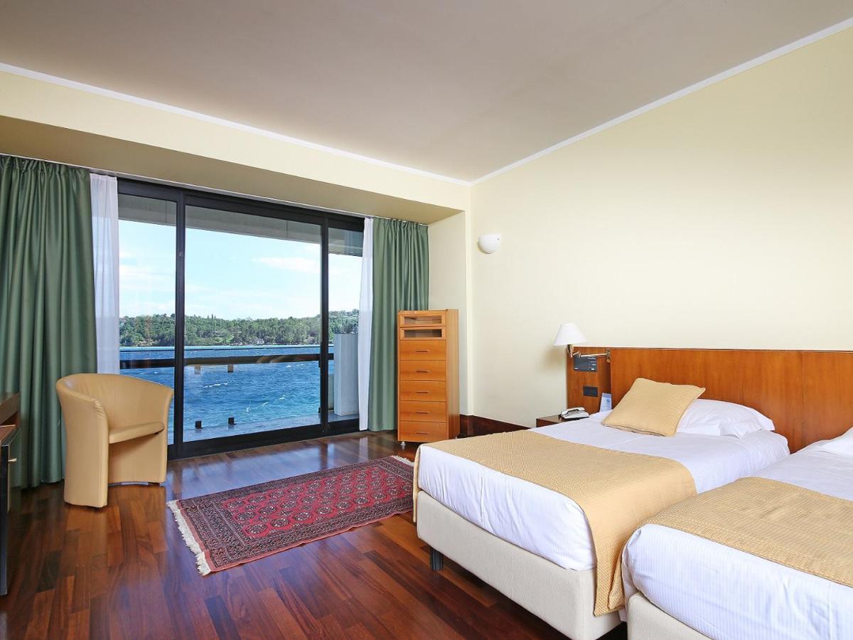 Prestige Double Room with Balcony and Lake View