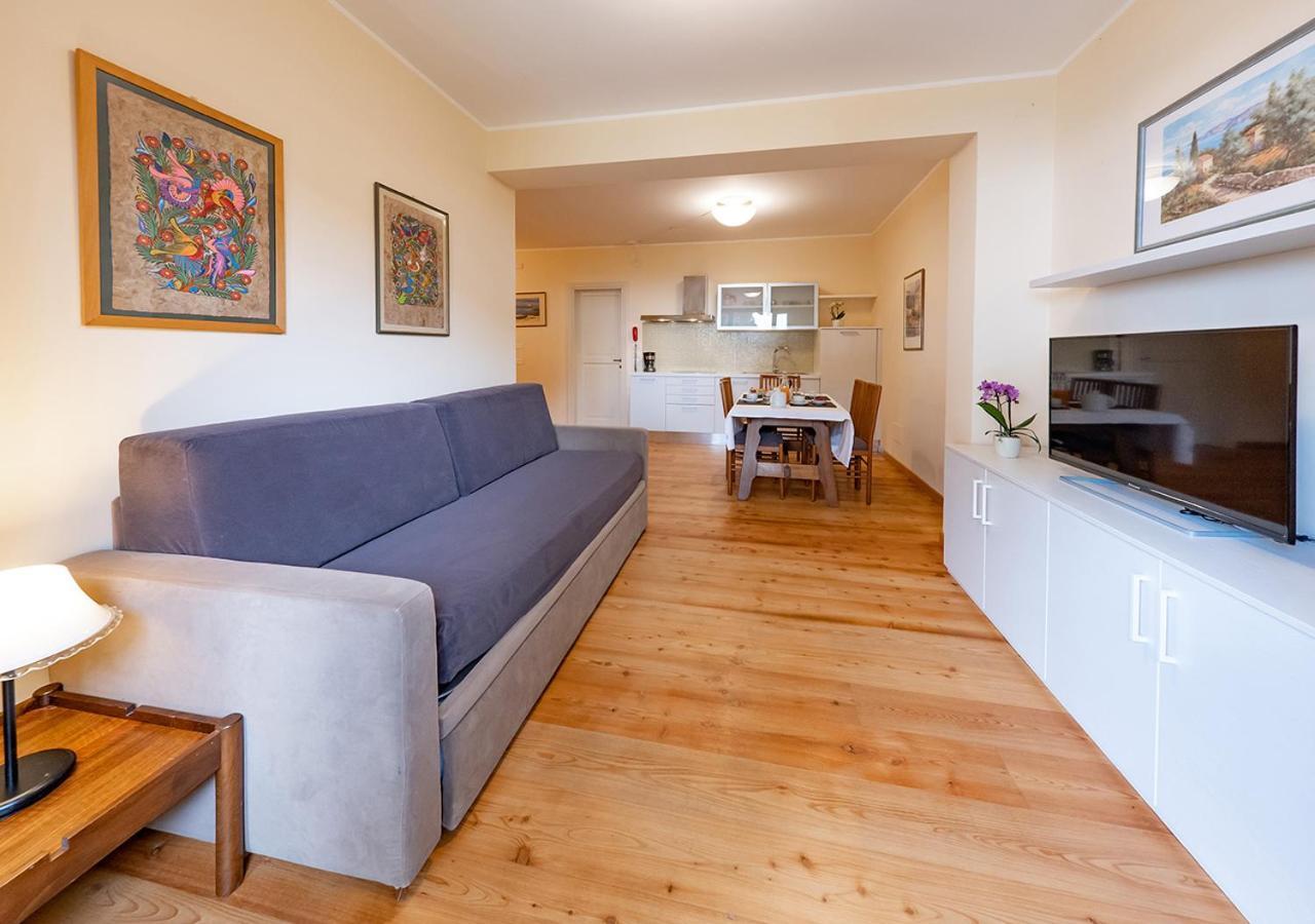 Plus Appartement met 3 Slaapkamers en Uitzicht op het Meer