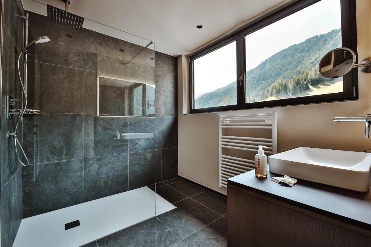 Suite mit Bergblick