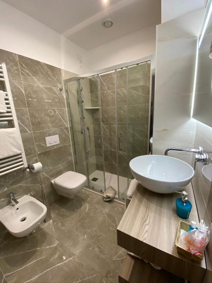Chambre Familiale avec Salle de Bains Privative