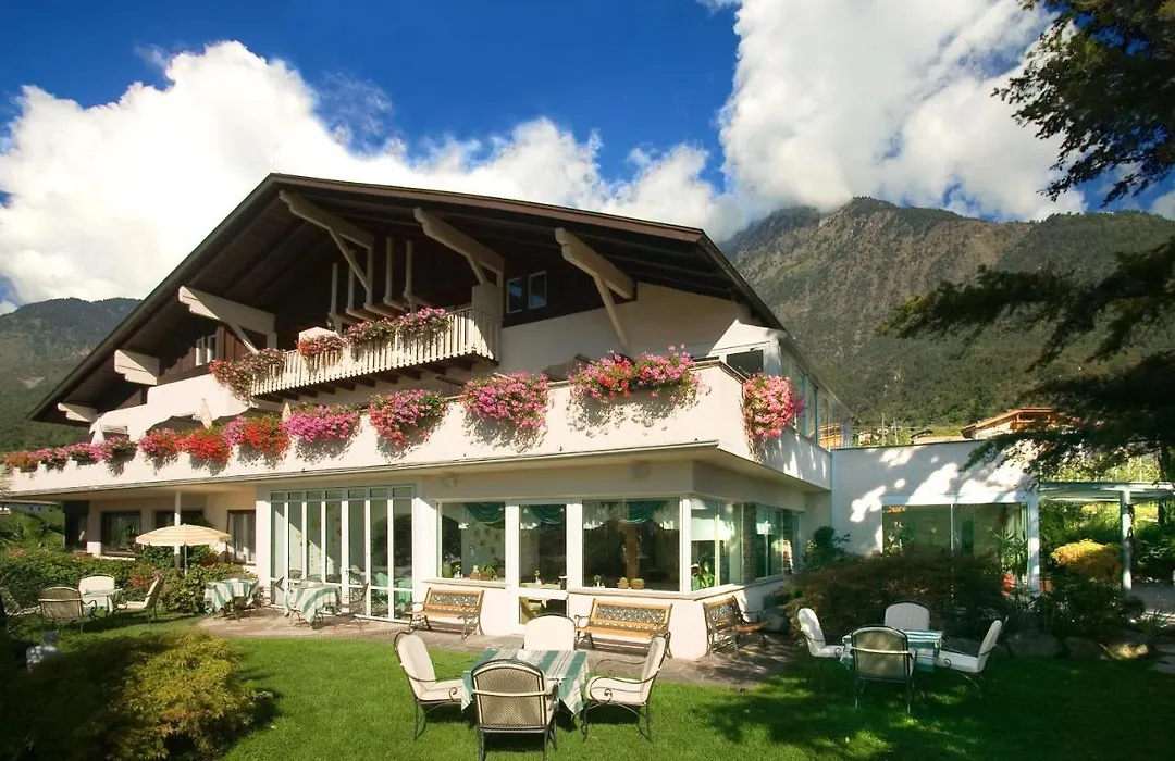 Palmengarten Hotel Gstoer-1