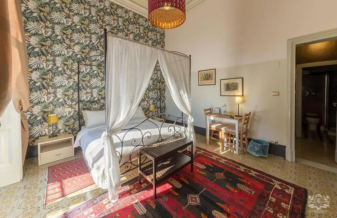 Grand Tour Design Guest House Catania Self Check-In-1