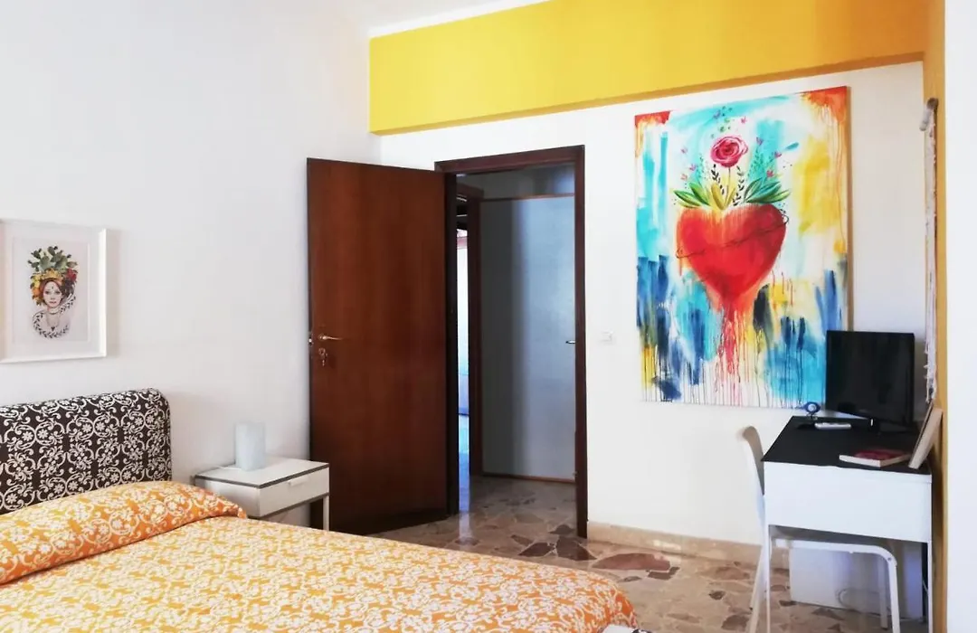 Trinaco B&B-1