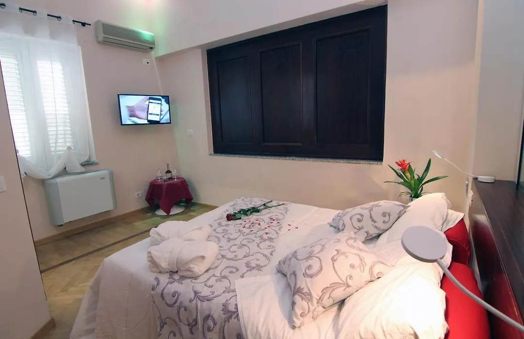 Hotel Villa Isa-1
