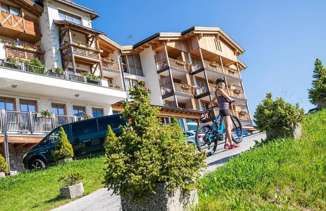 Dolasilla Mountain Panoramic Wellness Hotel-1