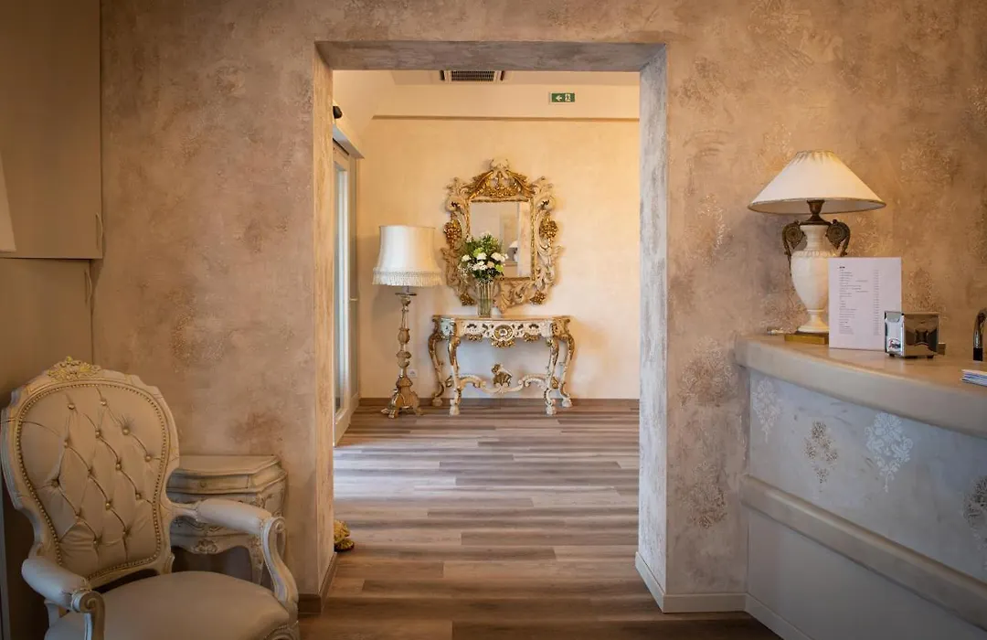 Hotel Della Rosa-1