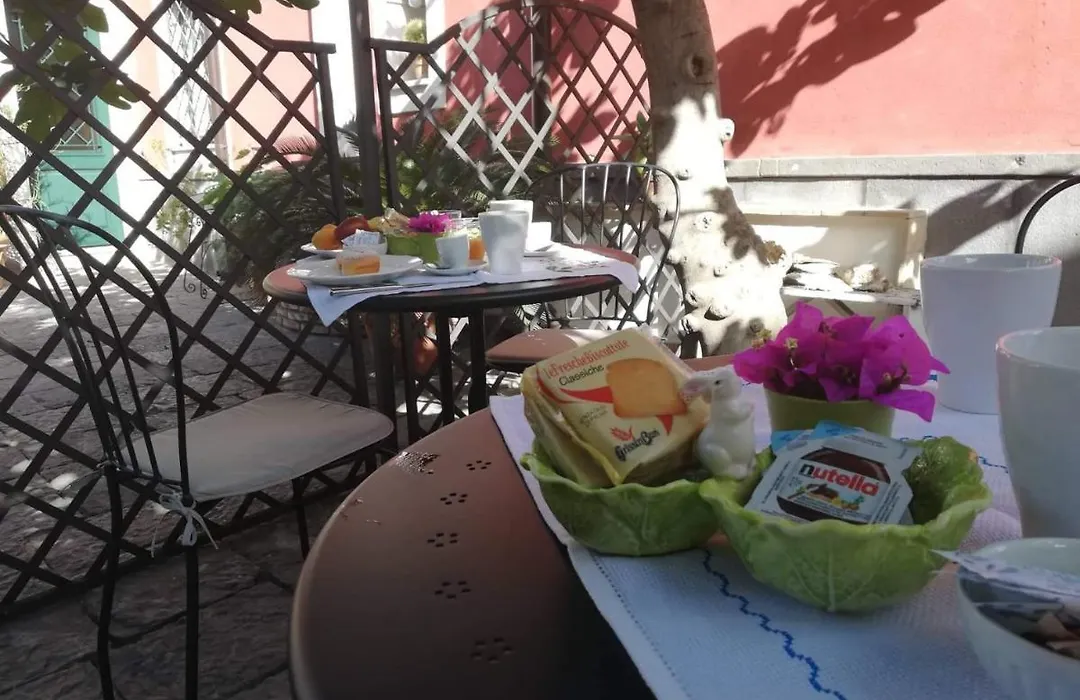 B&B Gente Di Mare-1