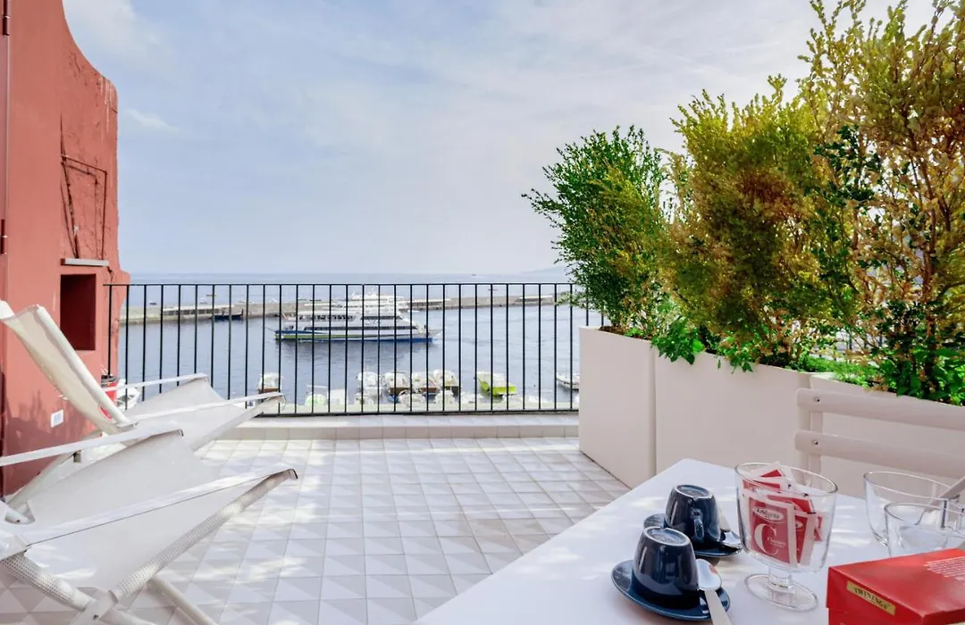 Capri Marina Suite-1