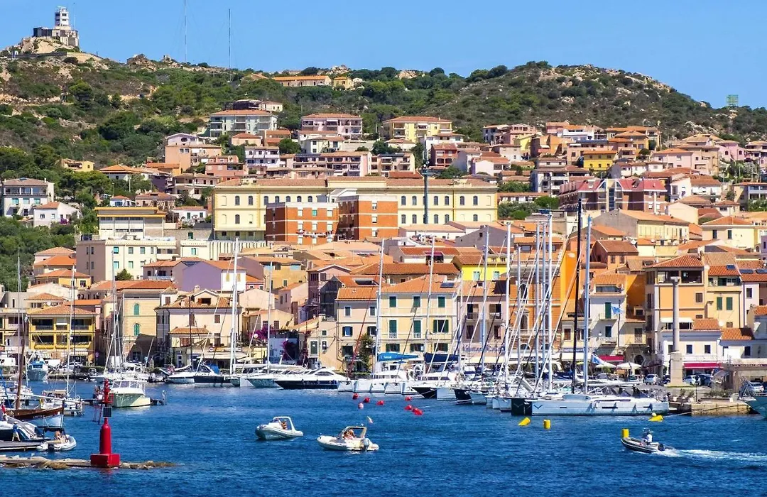 Ahr Leonis Residence La Maddalena-1