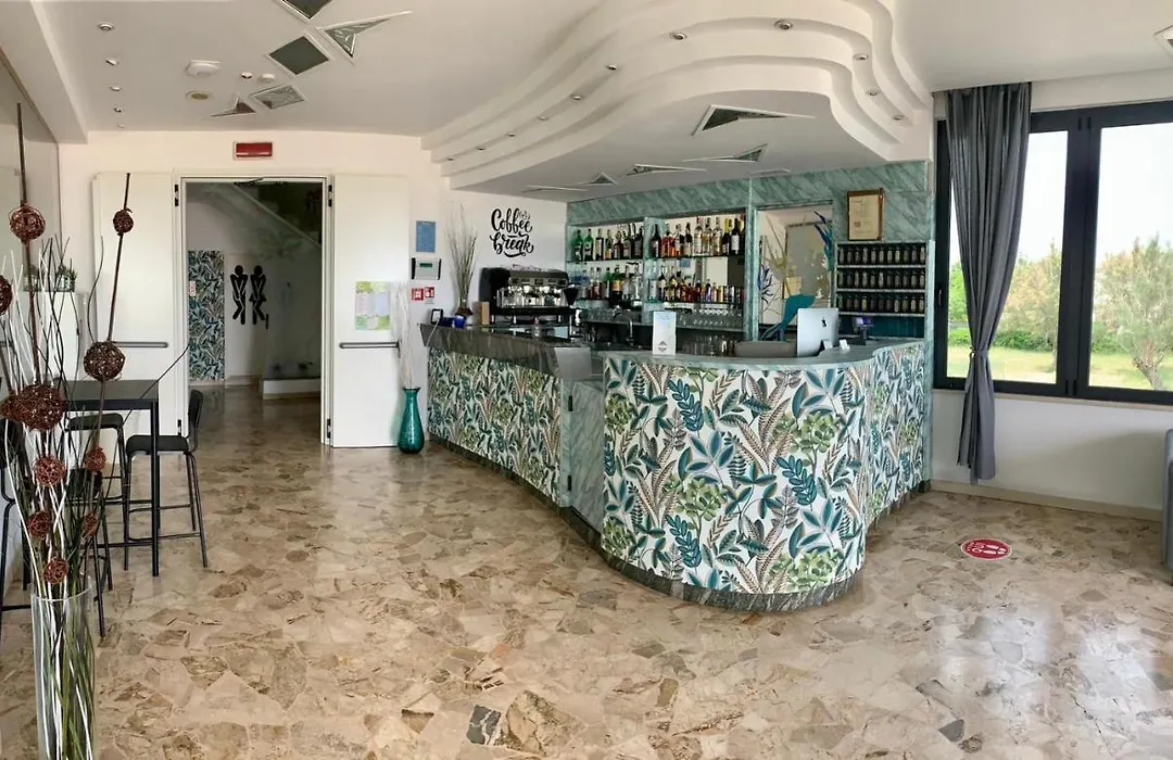 Hotel Tritone Rimini-1
