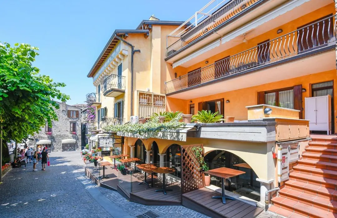 Prestige Suite Sirmione-1