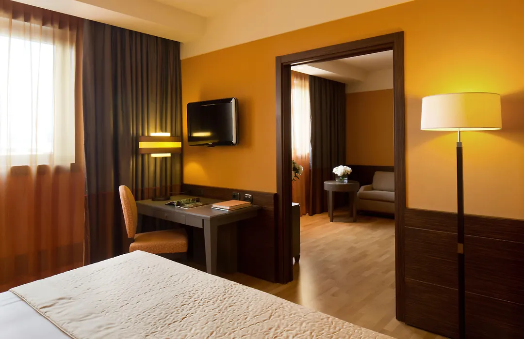 Starhotels Grand Milan-1