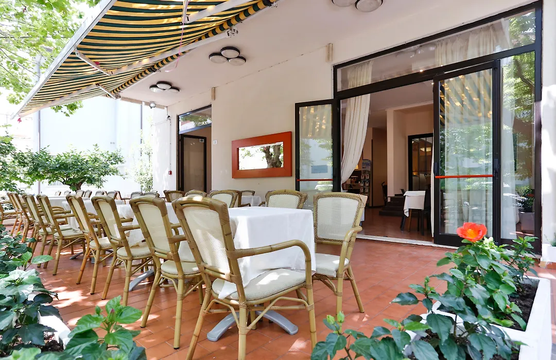 Hotel Avana Mare-1