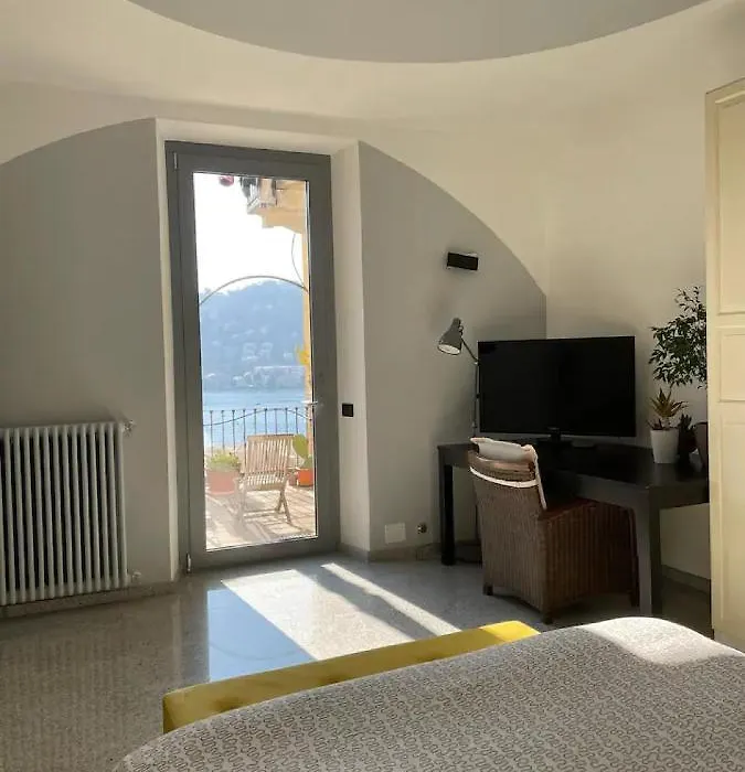Lake View - Camera Vista Lago Con Terrazzo E Bagno Privato-1