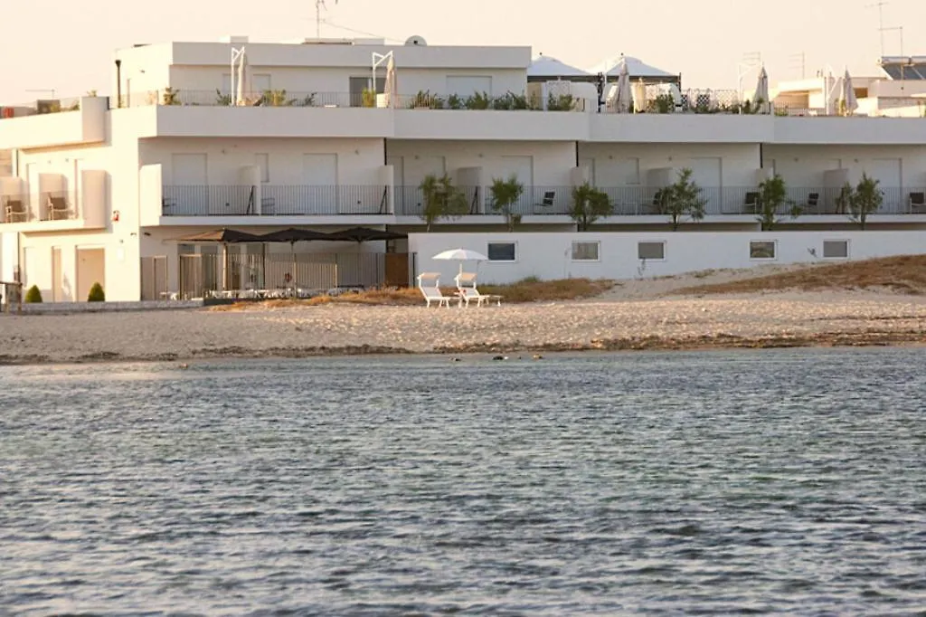 Gg77 Hotel La Spiaggia-1