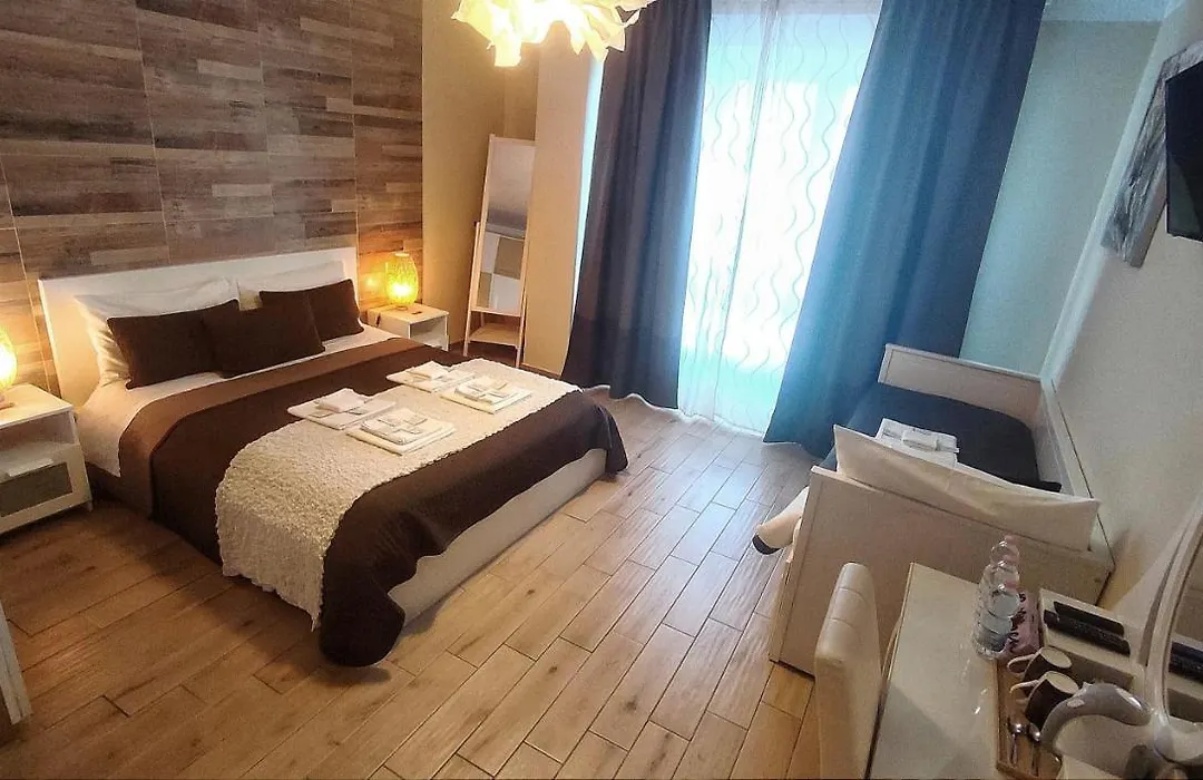 Pisa City Lodge-1