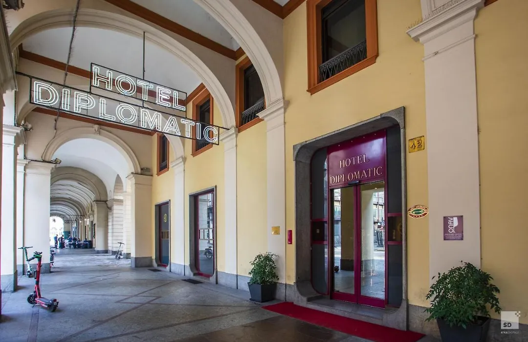 Hotel Diplomatic-1