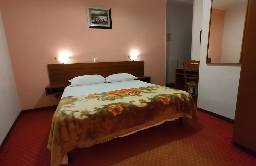 Hotel Sorriso-1