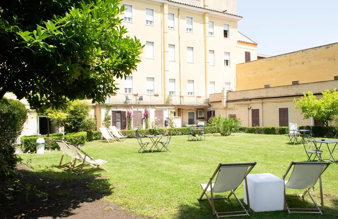 Villa Riari Garden-1